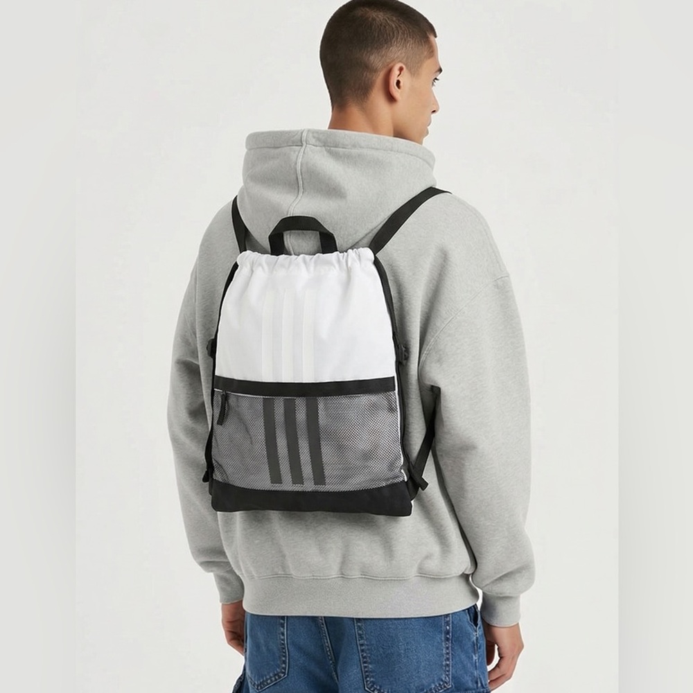 NWT Adidas Amplifier II Blocked Sack pack white/black one size Drawstring close
